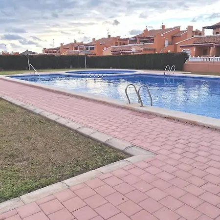 2bdr 0.9m From Apartment *